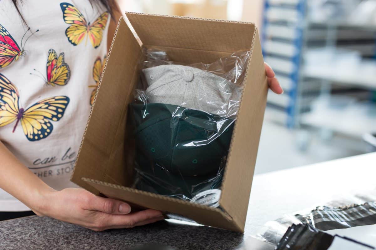 054 Packaging