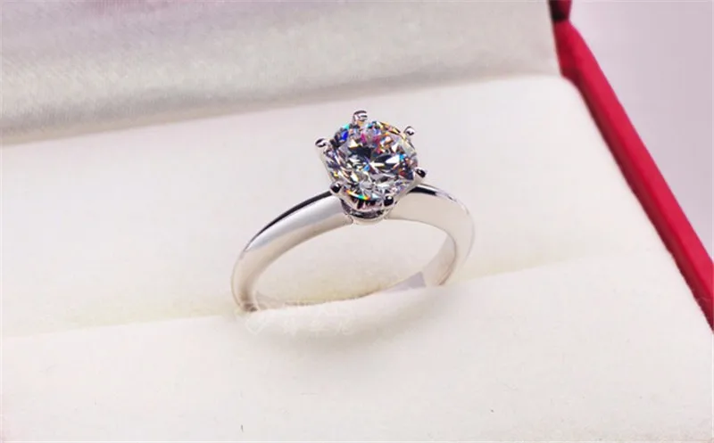 Round Stone Romantic Ring