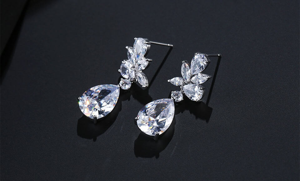 Exquisite Cubic Zirconia Water Drop Earrings