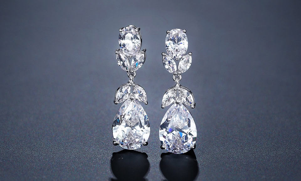 Exquisite Cubic Zirconia Water Drop Earrings