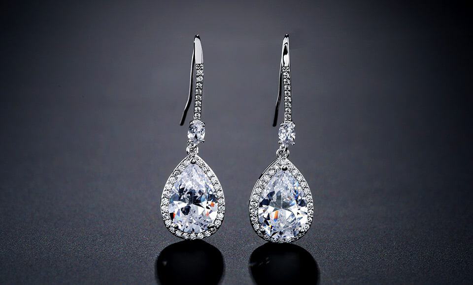 Elegant Water Drop Earrings