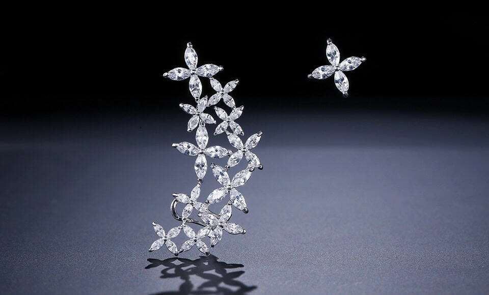 ZAKOL Brand Luxury Cubic Zircon Flower Ear Cuff Stud Earrings For Women Trendy White Gold Color Leaf Jewelry Wholesale FSEP530