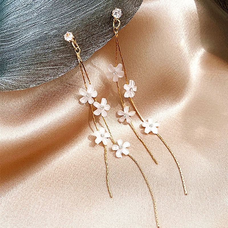 White Flowers Long Earrings