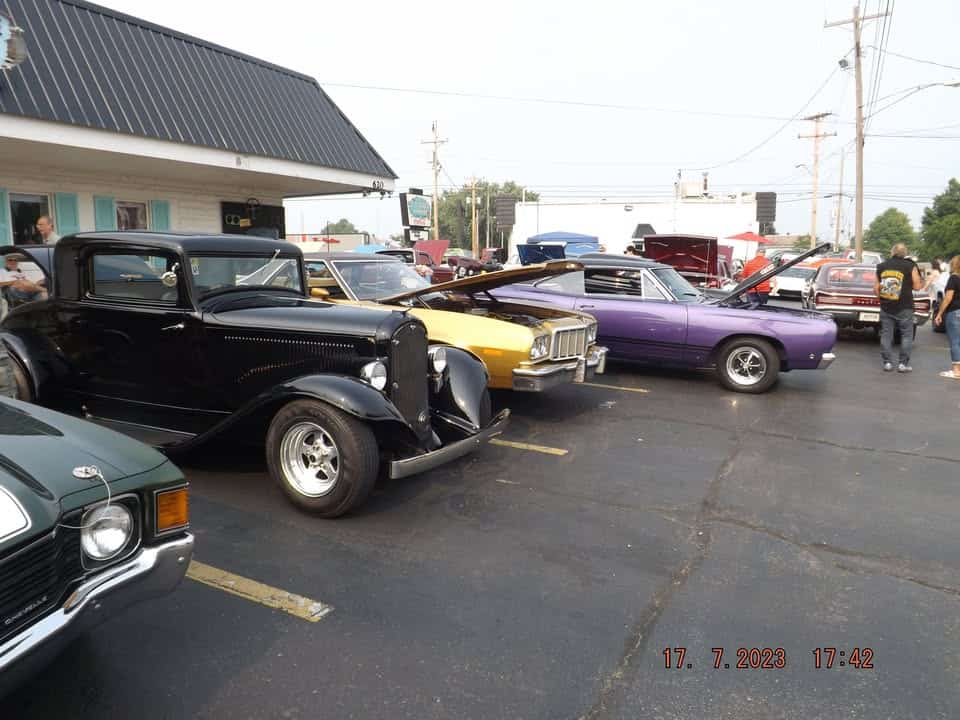 Southside Diner's Monthly Cruise-In event at Southside Diner MTV in Mount Vernon, OH on May 19, 2025