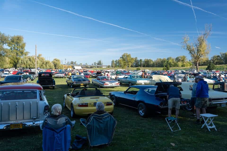 Hot Summer Nights Cruise-In - Premier Night event at 1940 N Victory Blvd in Portland, OR on June 4, 2025