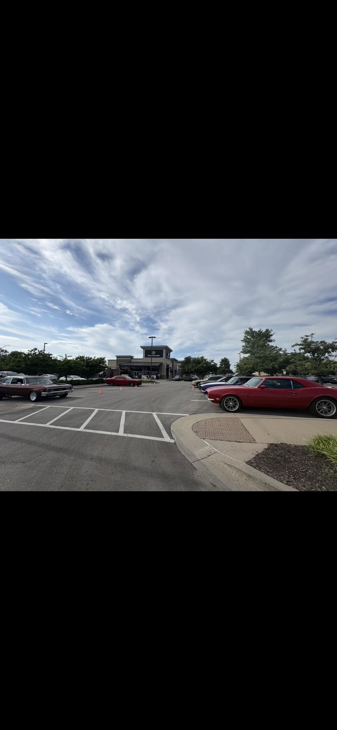 Buffalo Wild Wings Car Cruise-In event at Buffalo Wild Wings in Overland Park, KS on August 5, 2026