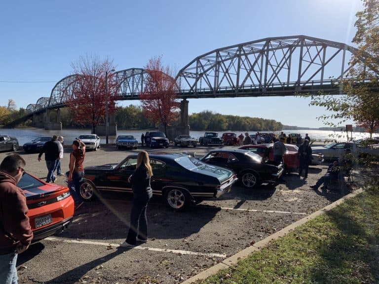 Swags Fall Fun Run car show in Peoria, IL