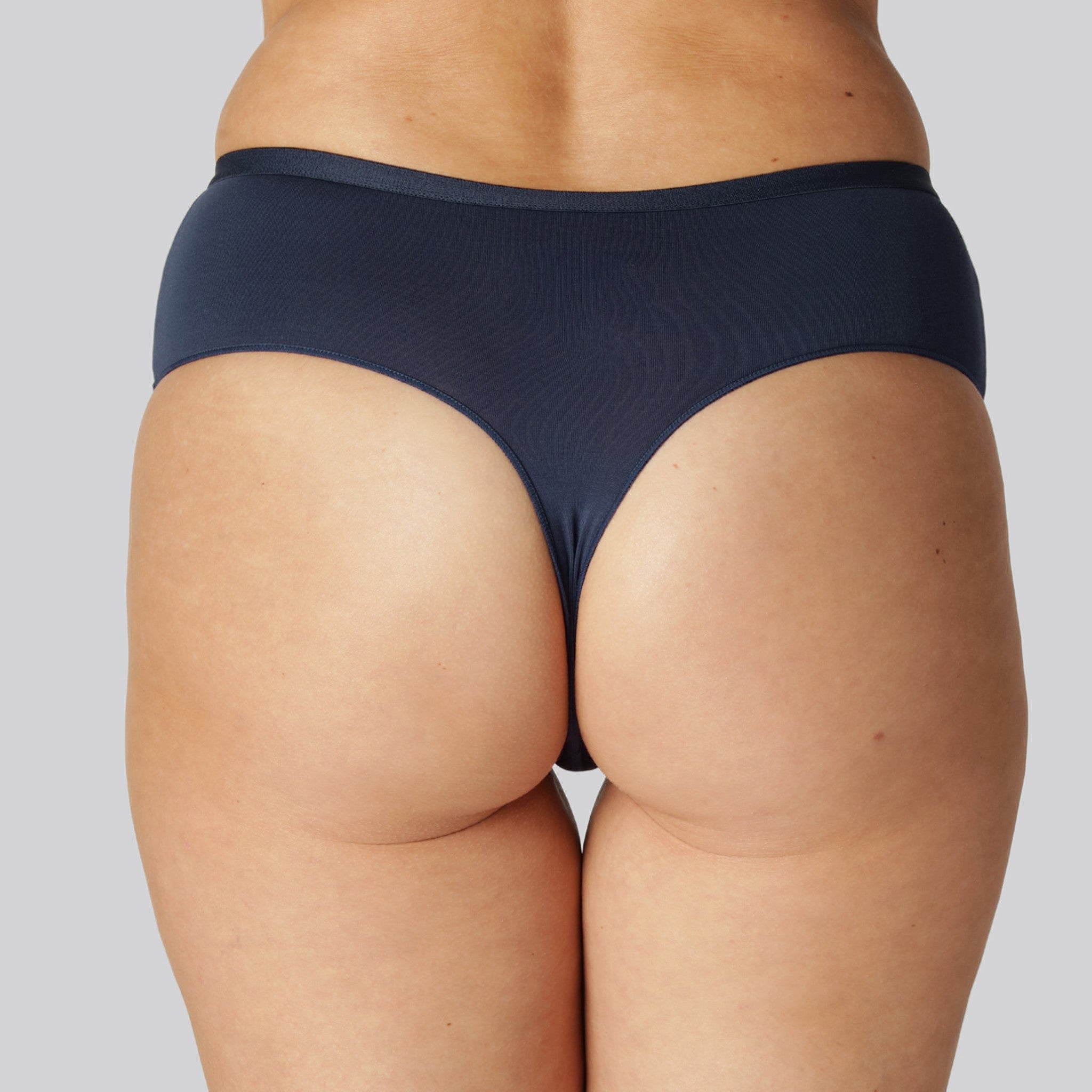 Bambus højtaljet g-streng trusse i navy til damer