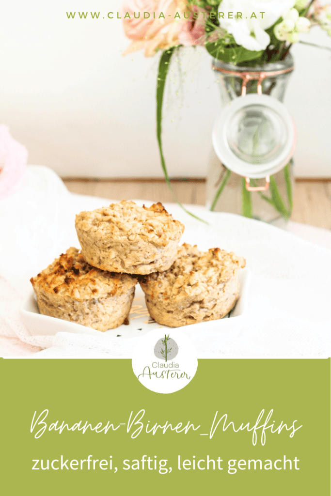 Pinterestbild von glutenfreien Bananen-Birnen Muffins ohne Zucker mit Haferflocken und Birne