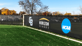 custom-windscreen-uw-green-bay-soccer-stadium-fence – Product Image