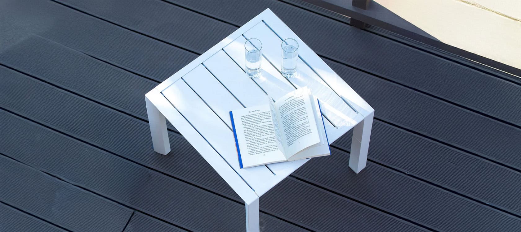 Sunset 20 x 20 Low Table – Glacier White – Product Image