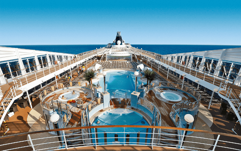 MSC Poesia Nordeuropa-Metropolen Kreuzfahrt ab Hamburg Außendeck