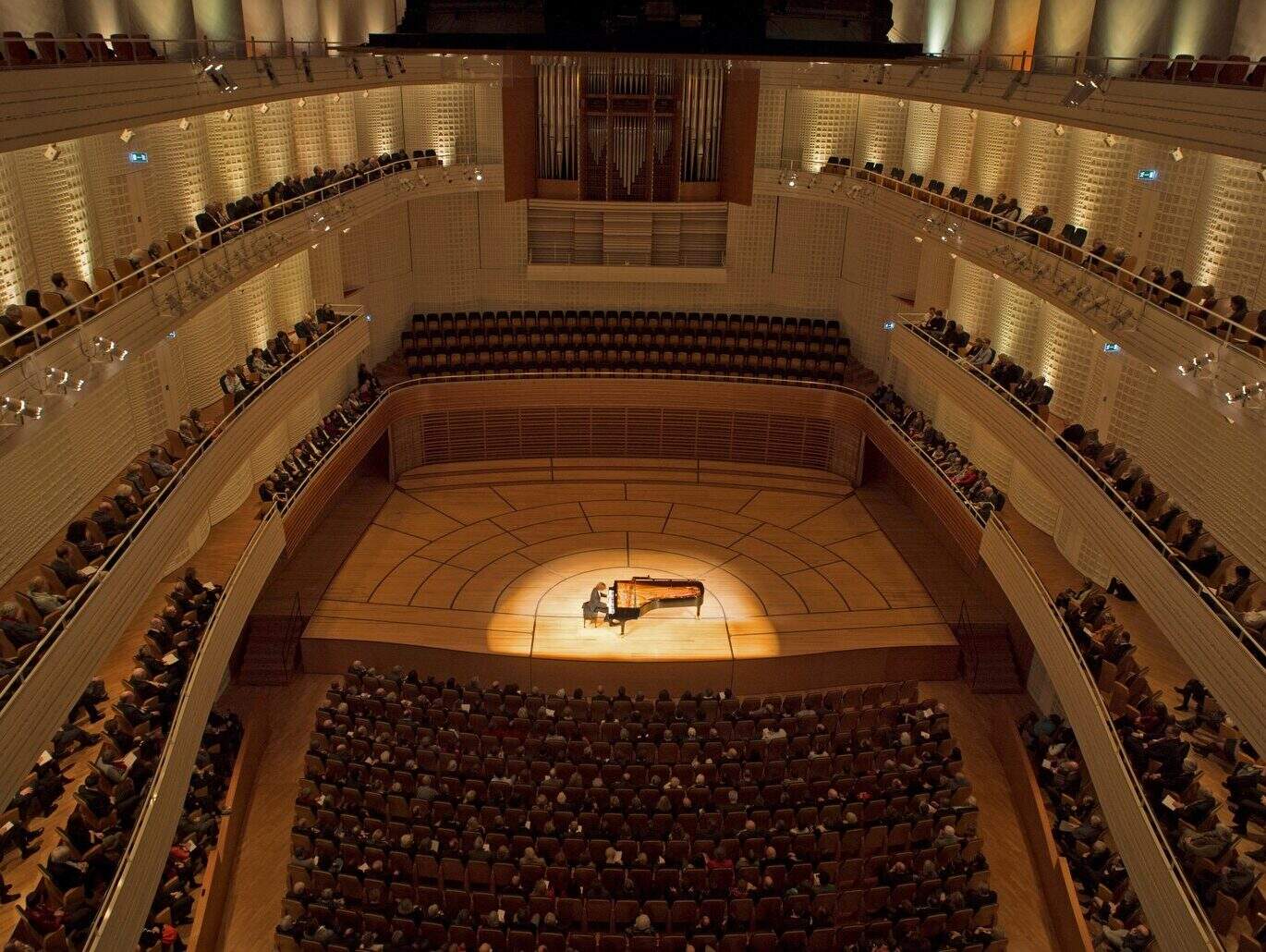 Luzern, Kultur- und Kongresszentrum Luzern, Switzerland
