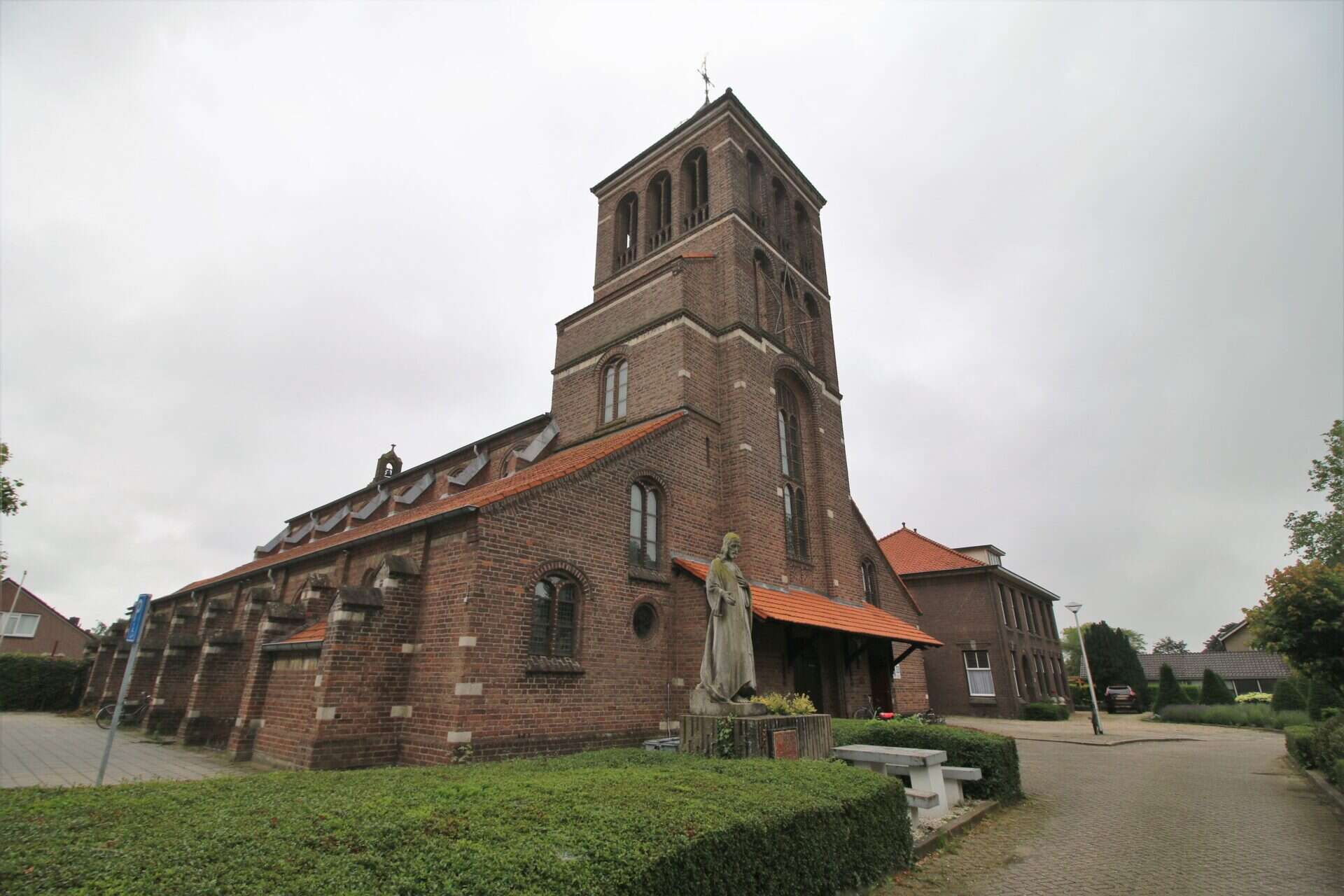 Huissen, Zandse kerk