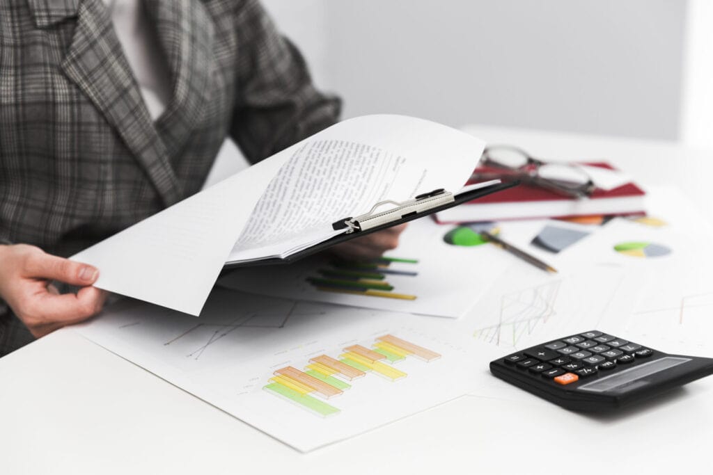 Découvrez comment maximiser les subventions pour entreprises afin d'innover, réduire vos coûts et financer vos projets de développement. Simon Pauze, expert DAF, vous explique les critères d'éligibilité, les opportunités financières et les étapes essentielles pour obtenir ces aides.