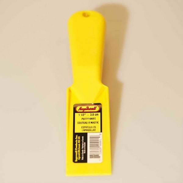 Ingersoll Plastic Putty Knife 1 1/2"