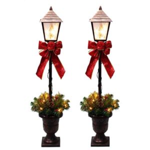 christmas lamp post and lamp
