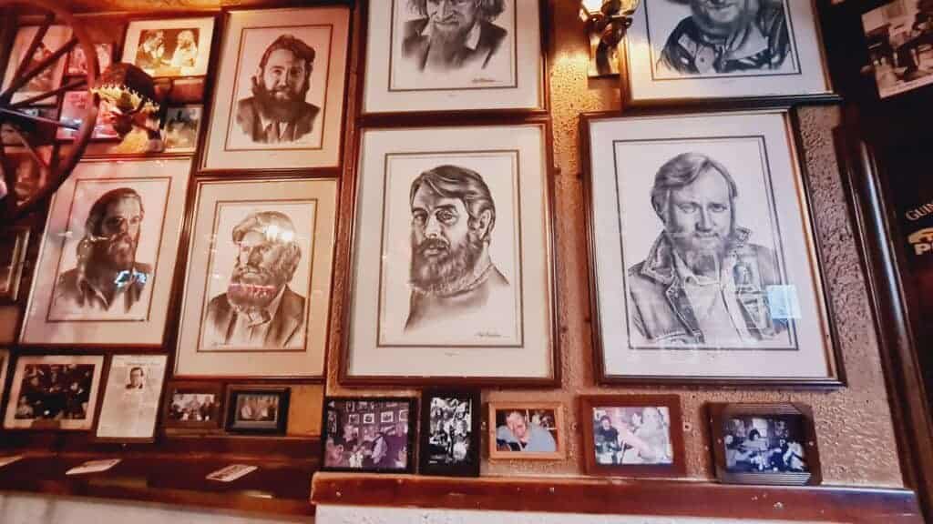 Interior del pub Odonoghues foto de los Dublineers
