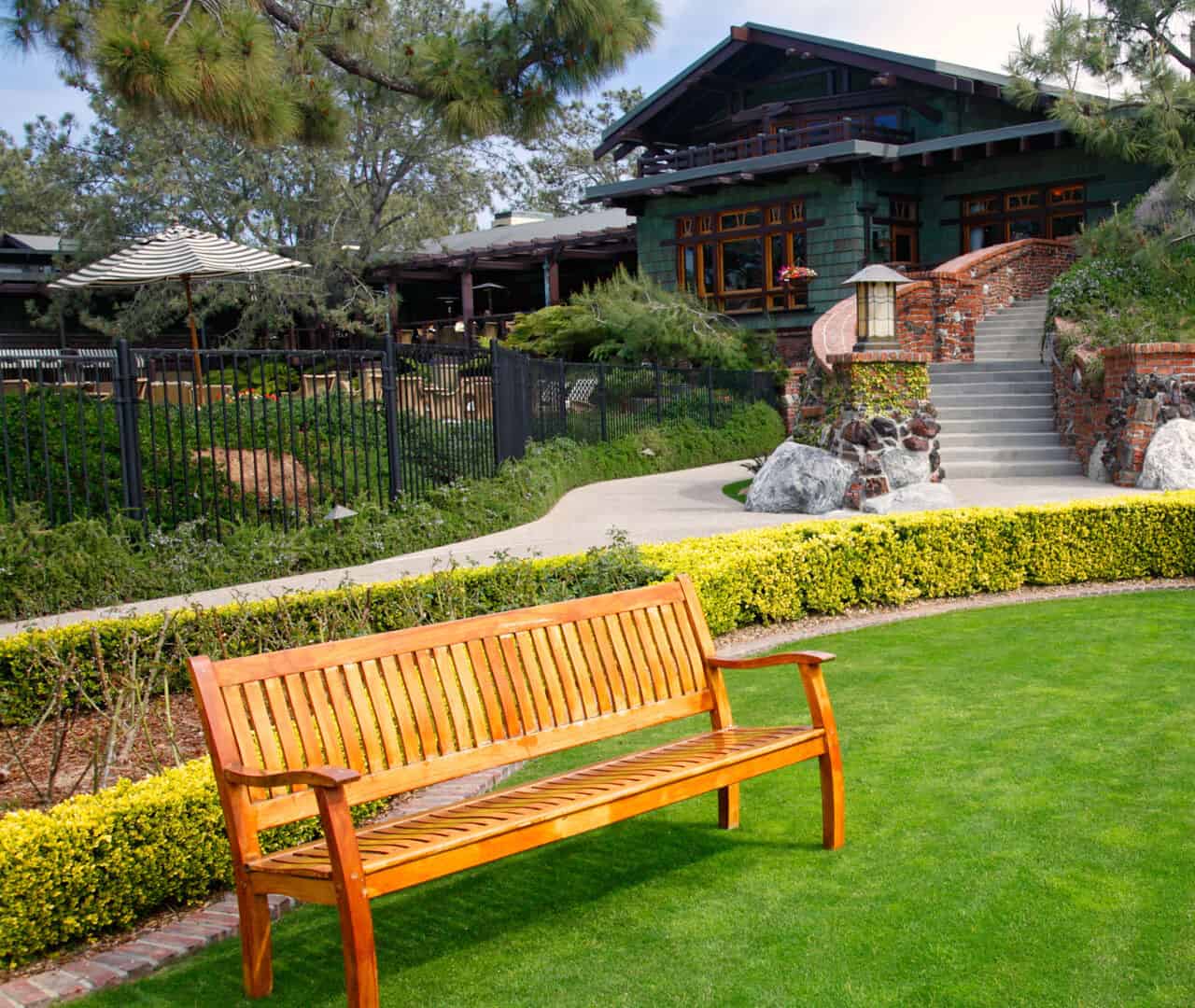 Torrey Pines Lodge