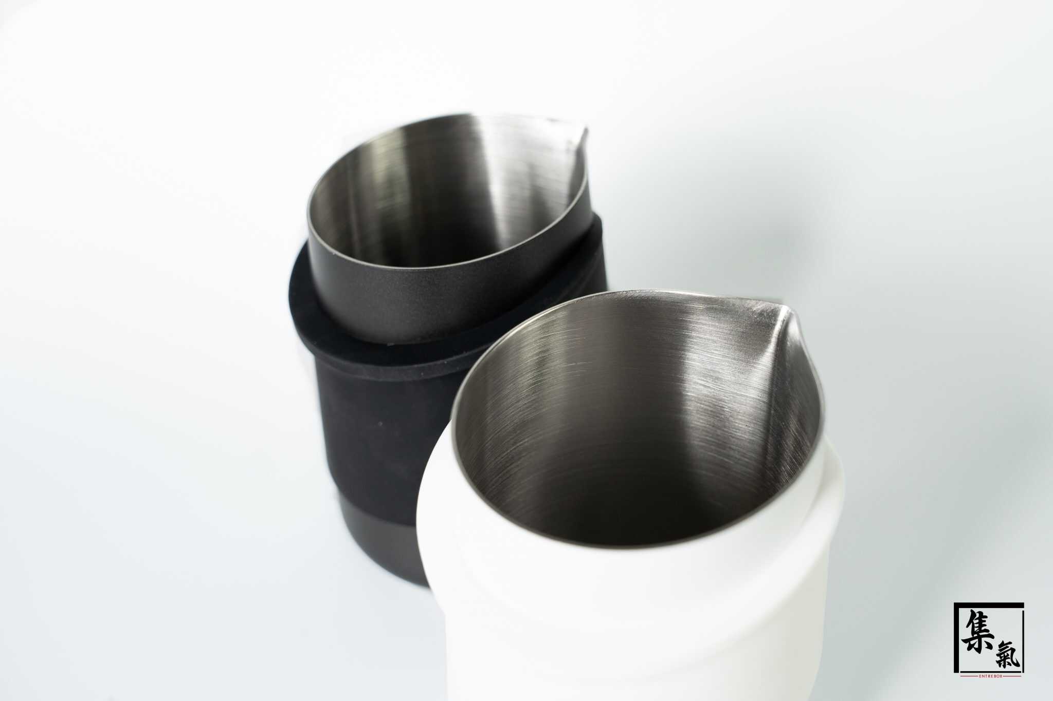 Subminimal FlowTip Milk Jug (Handled / Handleless)