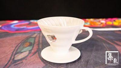 Hario V60 02 White Ceramic Dripper Set