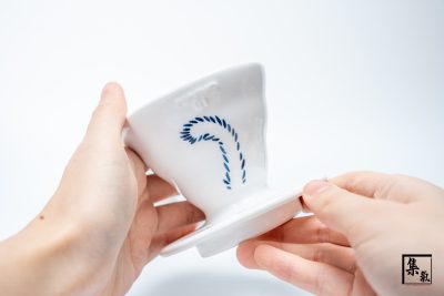 Hario V60 Cat Blue Porcelain 01 Dripper