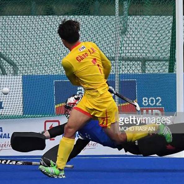 Field Hockey vs. Ice Hockey What’s the difference? Hockey Answered