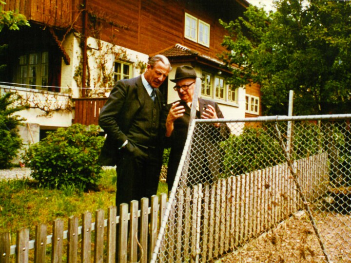 Hans Müller re. im Bild am Möschberg in den 80er Jahren