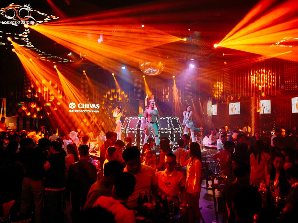 15 Best Bars In Da Nang | Cheers To The Night - Vietnam Is Awesome