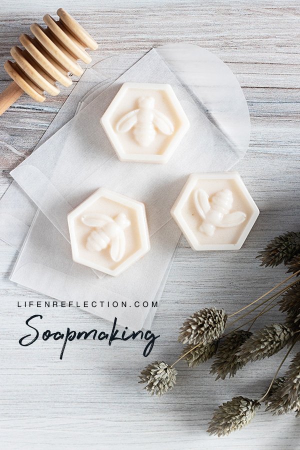 This honey and goat milk soap recipe makes easy handmade gifts for friends. The finished soaps have a classic bumblebee and honeycomb shape that makes each look expensive and elegant.