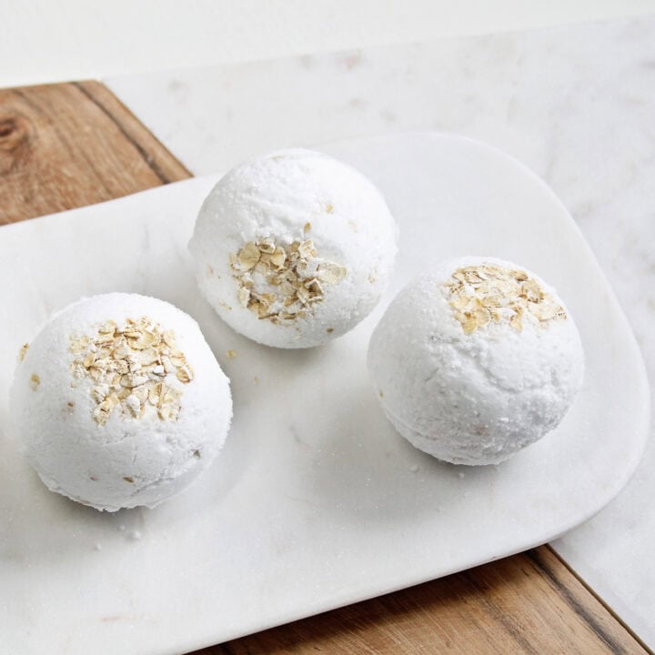 This oatmeal bath bomb recipe made with just the right ingredients proves you don’t have to long for a day at the spa to feel relaxed and replenished.