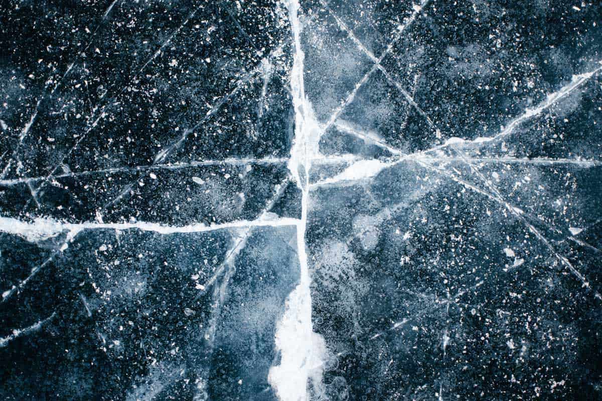 Are Ice Hockey Arenas Cold? (and what you should wear) Hockey Answered