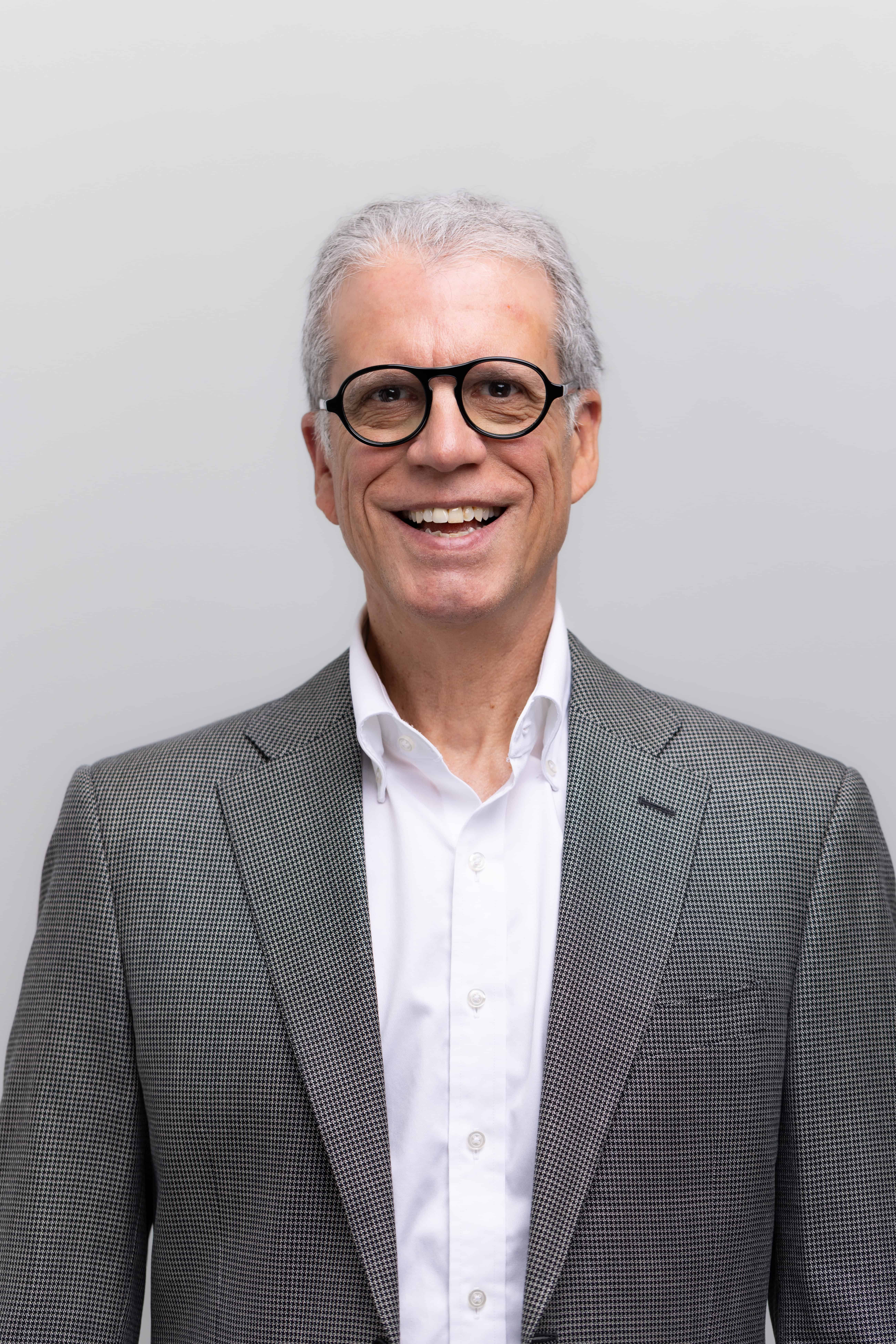 Rob Wyse, Senior Director of Communications at Optimove, portrait photograph