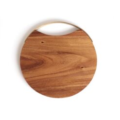 http://ineedaclean.com Wooden Round Kitchen Cutting Board New Arrivals Kitchen Tools Type: Chopping Blocks  I Need A Clean http://ineedaclean.com/the-clean-store/wooden-round-kitchen-cutting-board/