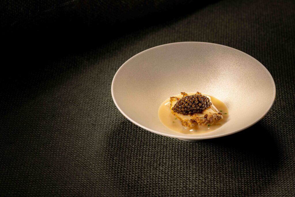 Located in Bangkok, Po Tong serves Thai Chinese cuisine.