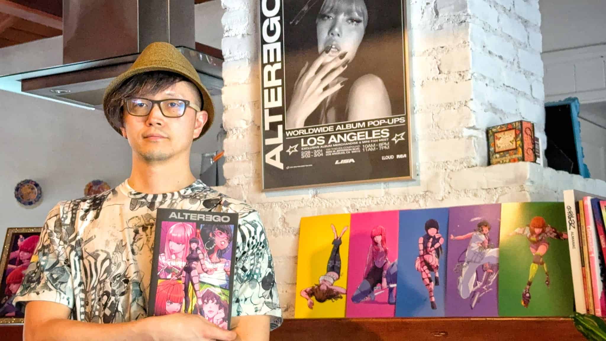 MinoMiyabi holding the comic book "Alter Ego."