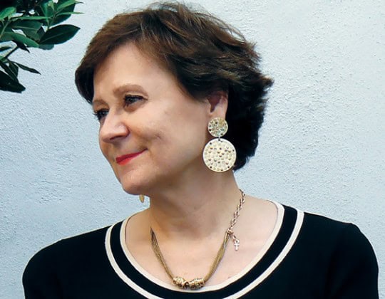 Un entretien avec Muriel Boulmier, Directrice générale du Groupe CILIOPEE, bailleur social privé en Aquitaine, et présidente du groupe de travail “Évolutions démographiques et vieillissement” du Comité européen de coordination de l’habitat social Un entretien avec Muriel Boulmier, Directrice générale du Groupe CILIOPEE, bailleur social privé en Aquitaine, et présidente du groupe de travail “Évolutions démographiques et vieillissement” du Comité européen de coordination de l’habitat social