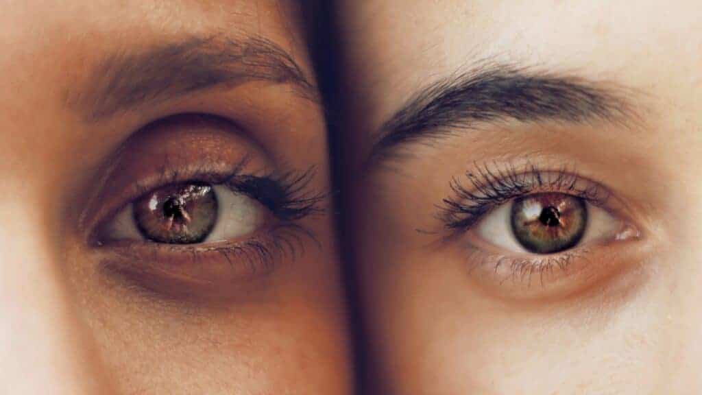 eyebrow wax