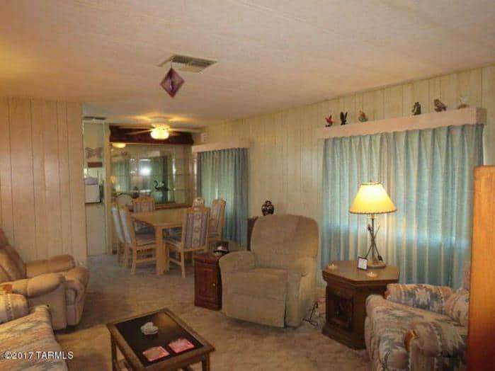Fleetwood Broadmore Single Wide Living Room looking into Dining Room - Classic Mobile Home Models