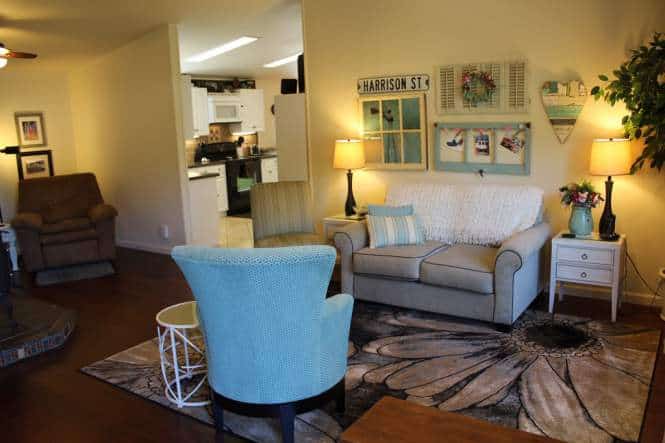 Fleetwood Manufactured Home Makeover (living room after makeover)