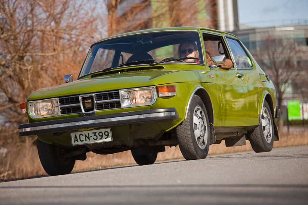 Mobilisti Saab 99