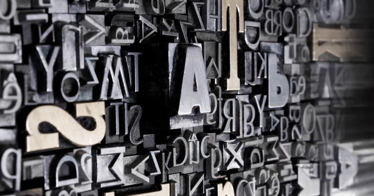 Should Titles of Websites Be Italicized?