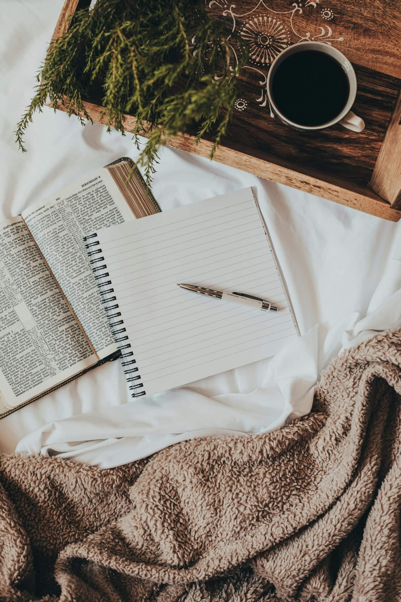 A Beginner's Guide to Begin a Journaling Practice - Sarah Speaking