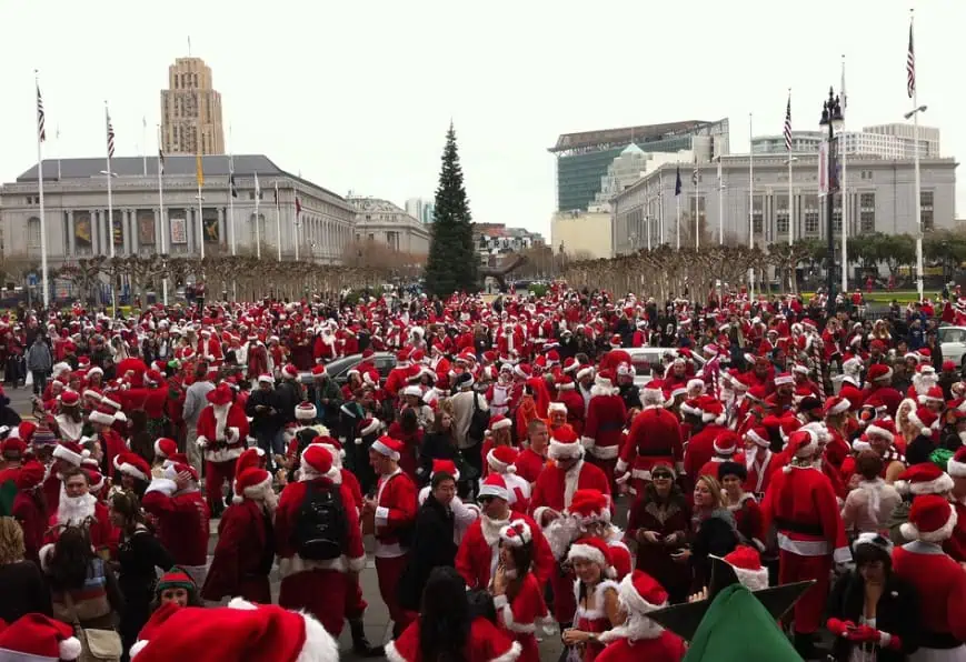 "SantaCon": SF's City-Wide Santa Pub Crawl is Back for 2025