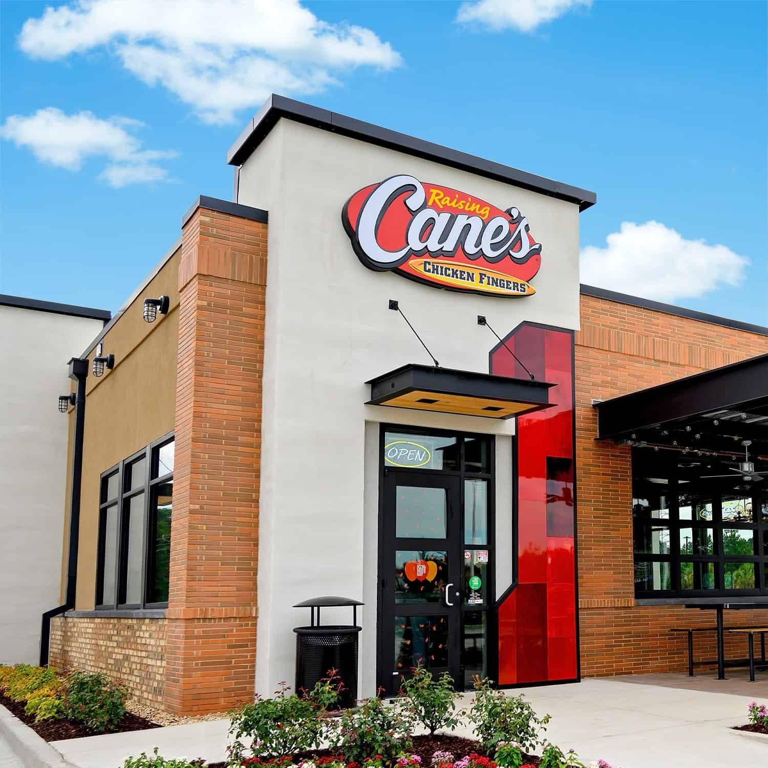 Cult Fav Fast Food "Raising Cane's" Opens New Bay Area Restaurant