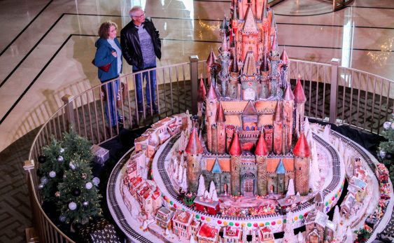 20th Anniv. of SF's 12 ft. Tall "Sugar Castle" (Nov. 26-Jan. 2)