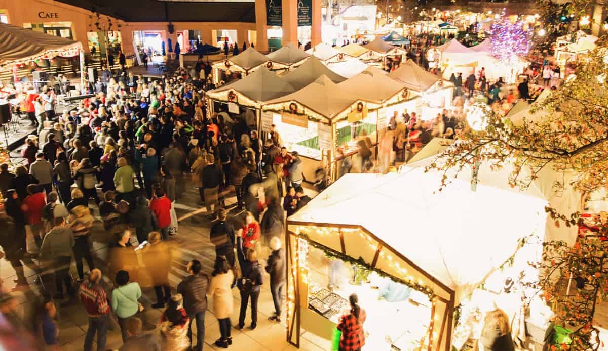 Authentic "German Holiday Market" at Mountain View City Hall Plaza (2025)