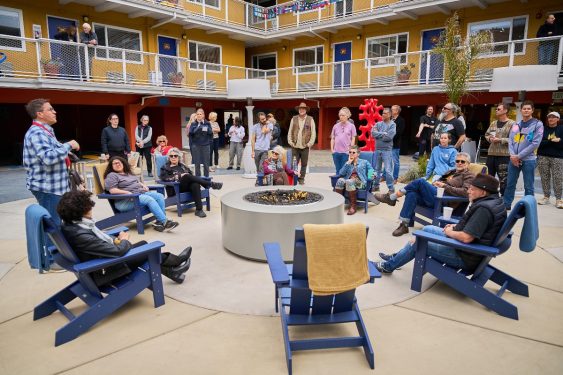 "Startup Art Fair" 70+ Indie Artist Fair in 1950s Motel (April 17-19)