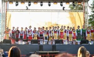 Публика в Градската градина