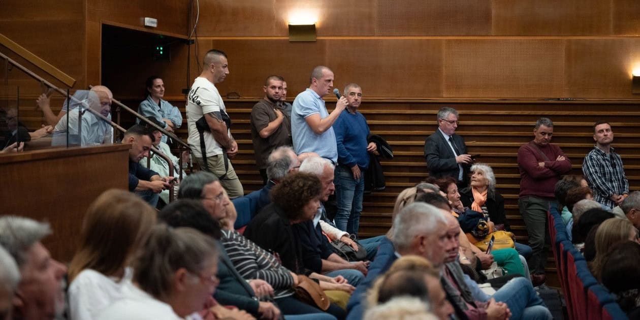 Андрей Гюров в Сливен при откриването на предизборния офис на Ларгото
